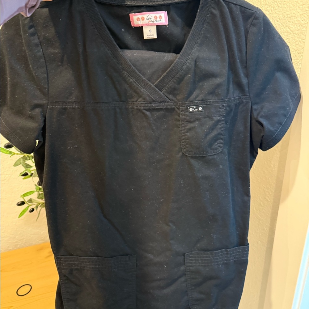 Koi scrubs, straight leg with